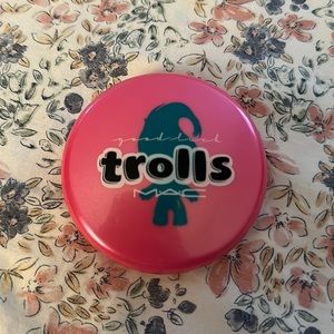 MAC Cosmetics Trolls Play it Proper Beauty Powder